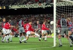 曼联vs拜仁爆料最新消息,最新爆料揭秘战局走向！”